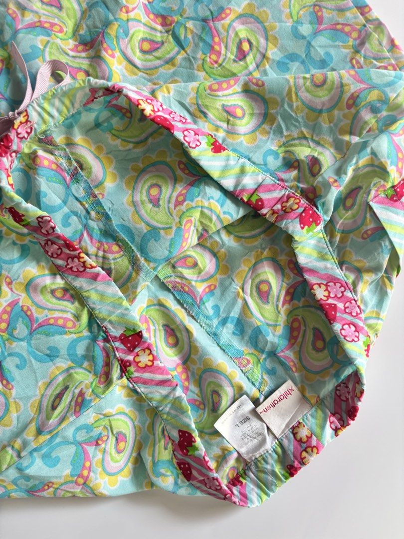 xhilaration printed pants (Category: Other Bottoms) located in Binan City. Submitted by byhiraeth (Listing ID 1469920303, Image 2). Description: 31-34” waist 35.5” length no ww, will only entertain offers since already out of reply quota has slight fading as shown in the last pic but not very noticeable .