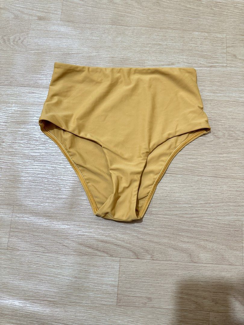 (XS) MATTEAU Highwaisted Bottom (Category: Bikinis & Swimsuits) located in Manila. Submitted by sunnyfloshop (Listing ID 1469919407, Image 2). Description: Brandnew 🍃XS .