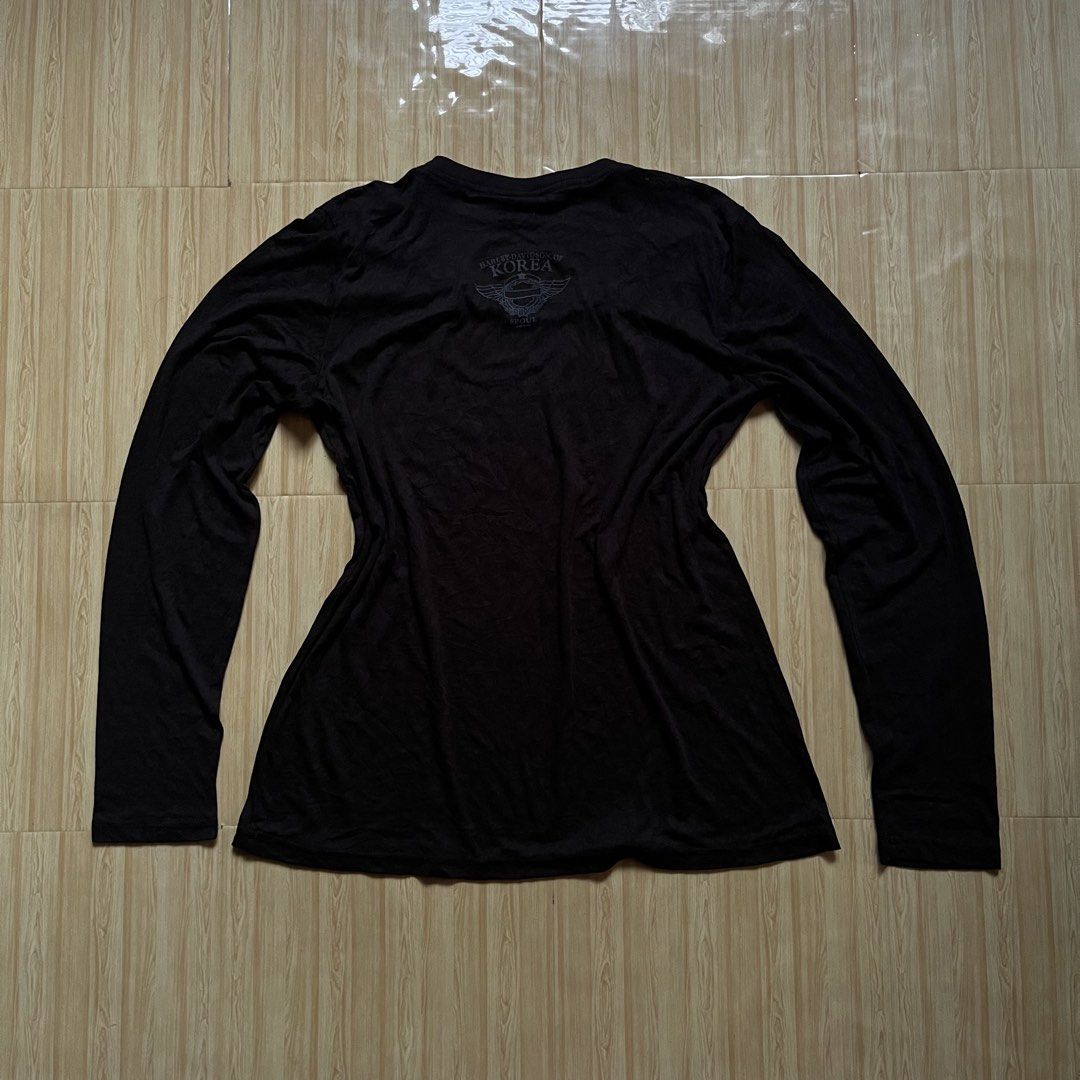 Y2k Harley Davidson Cubic/Rhinestone Graphic logo (Category: Longsleeves) located in Hagonoy. Submitted by ianthrift_ph (Listing ID 1469856225, Image 2). Description: complete tags/authentic size medium 20 width, 26 length excellent condition color rate 10/10 no issue.