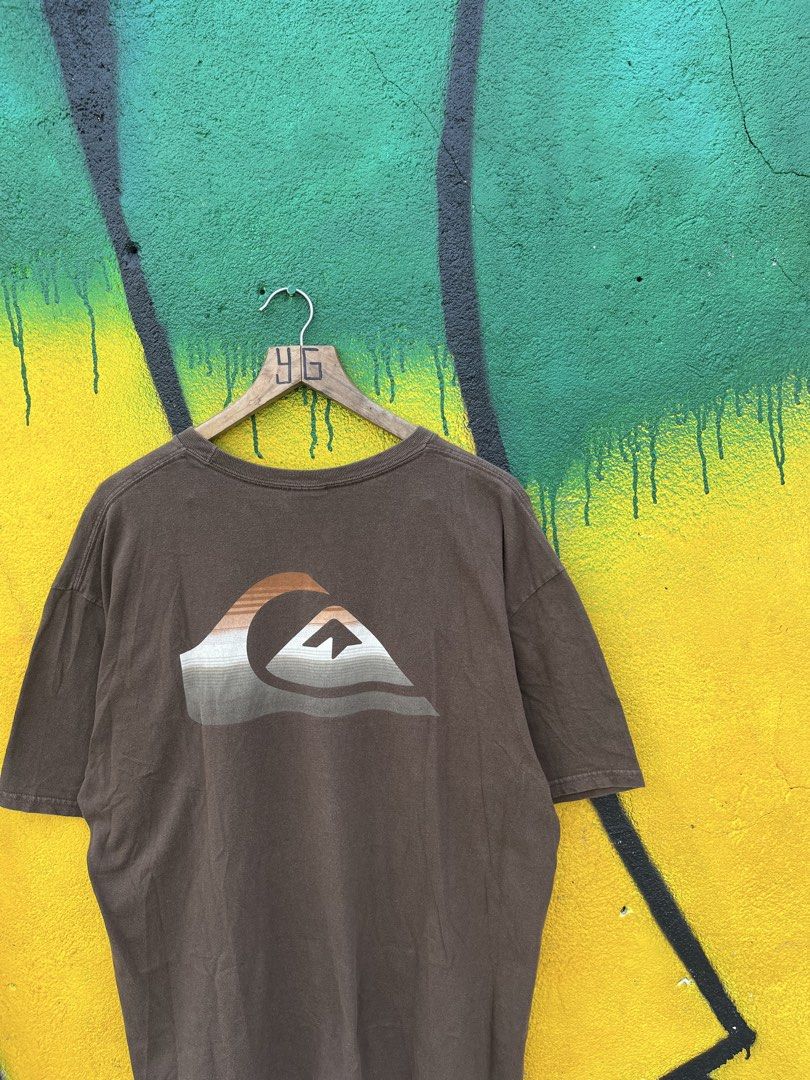 Y2k Quicksilver brown t shirt (Category: Activewear) located in Santa Cruz. Submitted by ygdripp8 (Listing ID 1469868065, Image 3). Description: Good condition Minimal hairline - width 24 - length 30.