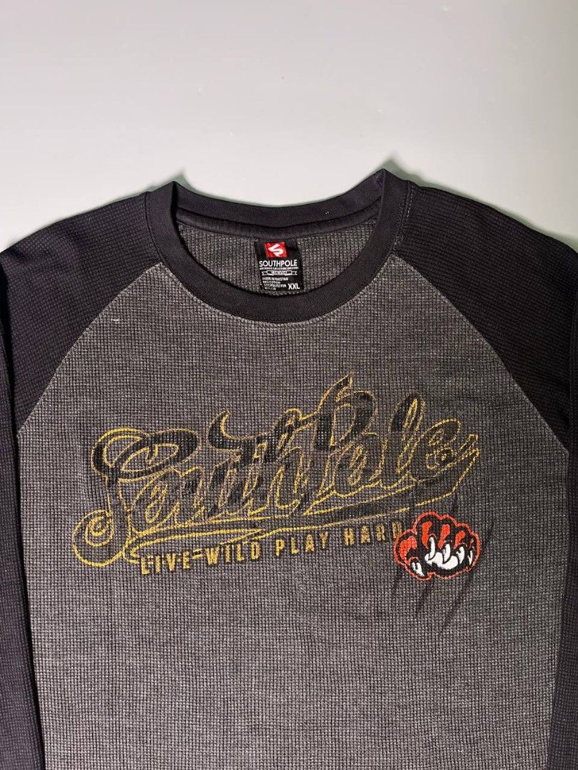 Y2K Southpole Thermal Knitted Longsleeves (Category: Activewear) located in Rizal. Submitted by oldgal.ww (Listing ID 1469928057, Image 3). Description: Y2K Southpole Thermal Knitted Longsleeves Xxl on tag 24" 30" In excellent condition. 750 php..