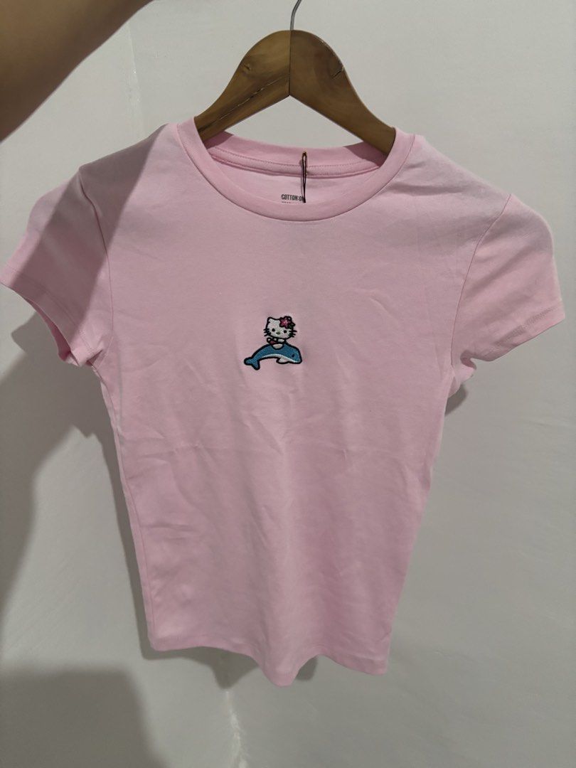 Y2k tops (Category: Shirts) located in Tayabas. Submitted by declutterwithmeee29 (Listing ID 1469856963, Image 3). Description: 100 each 💰.