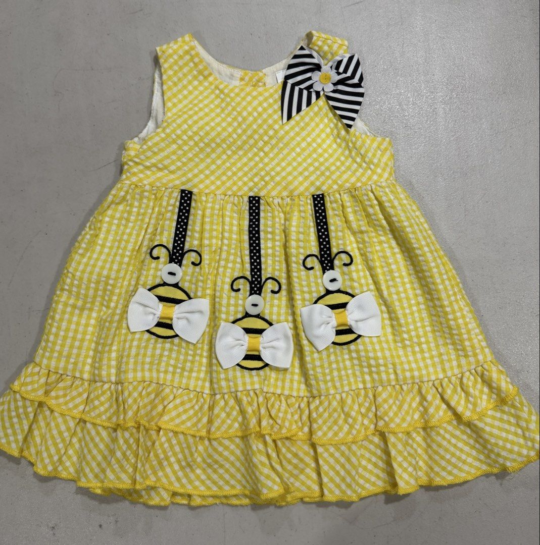 Yellow dress (Category: Babies & Kids Fashion) located in Mandaluyong City. Submitted by lovely_things_ph (Listing ID 1469853577, Image 1). Description: .