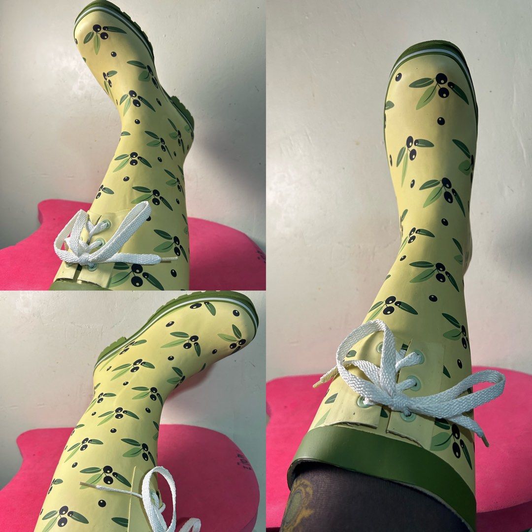 Yellow n Green Olive Pattern Rubber Boots (Category: Boots) located in Quezon City. Submitted by jjsurplus_23 (Listing ID 1469766919, Image 2). Description: 23-24cm insole.
