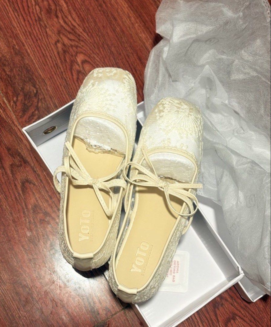 yoto mesh sandals (Category: Sandals) located in Quezon City. Submitted by frominetoy0urs (Listing ID 1469804562, Image 1). Description: never been used lowballers will be ignored ! size: 36 RFS: decluttering.