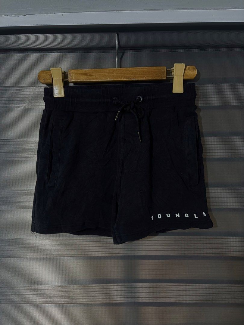 YoungLA Black Gym Shorts Size Medium (Category: Shorts) located in Las Pinas. Submitted by jaymar1999 (Listing ID 1469760466, Image 1). Description: YoungLA Black Gym Shorts Size Medium Size Medium Dimes L13xW26-30 No issue Excellent condition Price 699+Sf Location Manila Las Piñas .