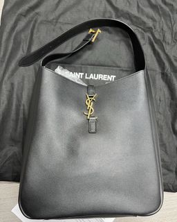 （分類：）位於 。 由 urcloset753 提交（商品編號 1469819589，圖片 1）。簡介： 。