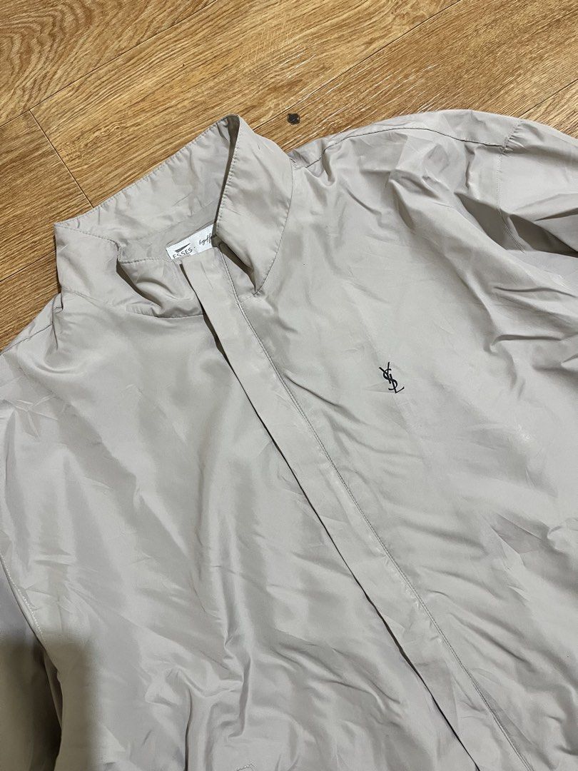 YVESAINTLAURENT HARRINGTON JACKET (Category: Luxury Apparel) located in Zamboanga. Submitted by alterramz08 (Listing ID 1469924574, Image 3). Description: Yvesaintlaurent Harrington jacket Size 100 Width 25 Length 26 Verygood Condition Issue nasa pic Meron butas pati stain Price : 1,000 Pesos.