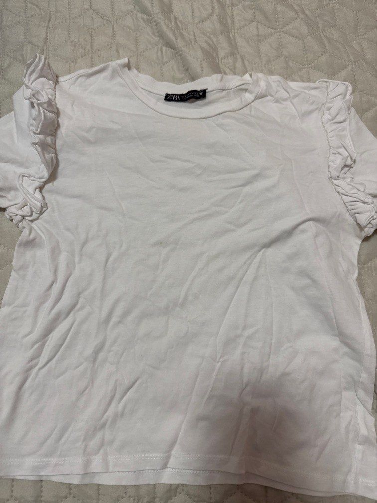 Zara and h&m (Category: Shirts) located in Cabanatuan. Submitted by epicfish-db11 (Listing ID 1469838910, Image 1). Description: .