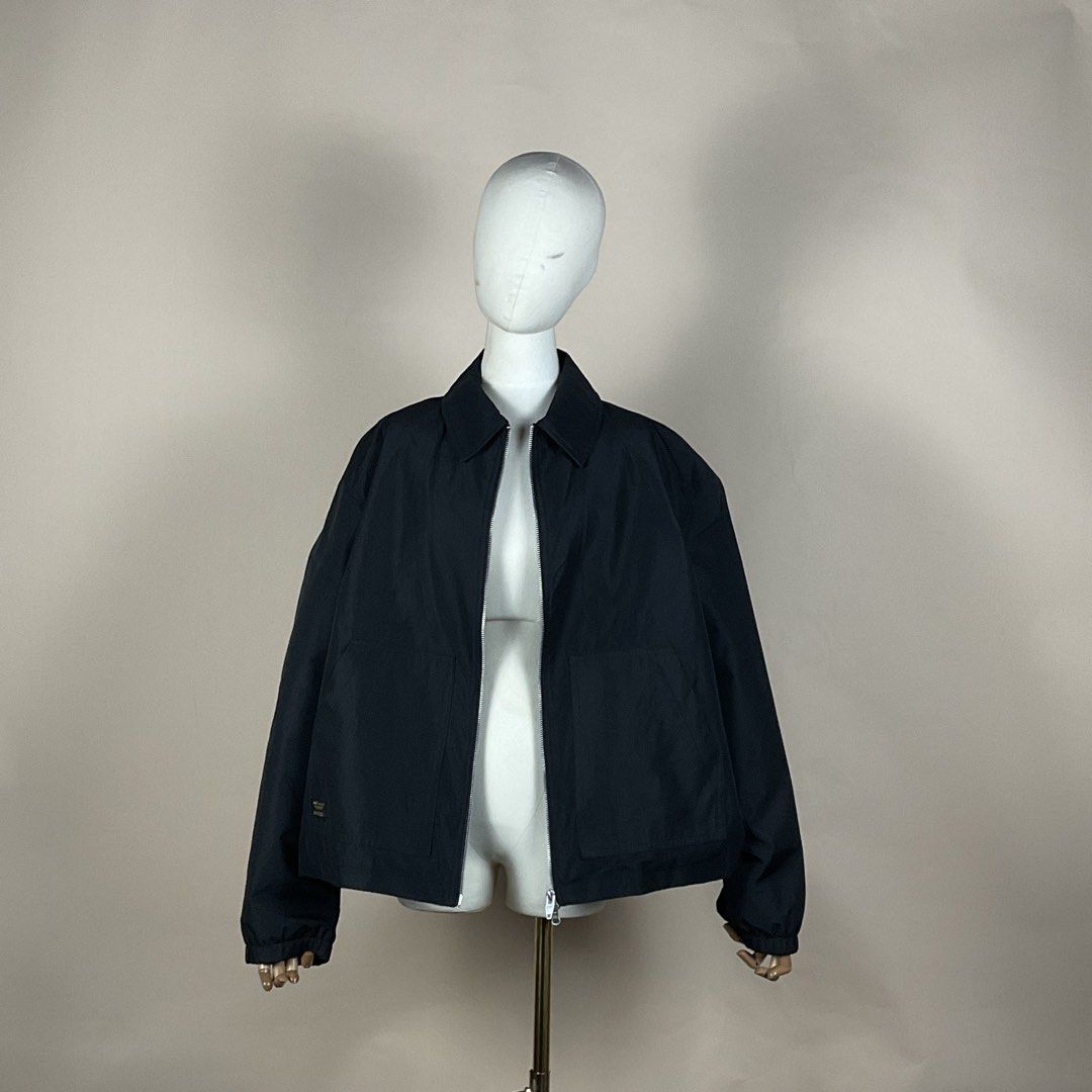 Zara Black Quilted Lined Jacket (Category: Coats, Jackets and Outerwear) located in La Trinidad. Submitted by di_tiyak (Listing ID 1469778369, Image 2). Description: - Brand: Zara - Size: L - Color: Classic Black - Features: Full zip front, stylish collar, and large functional front pockets - Lining: Quilted interior for extra warmth - Fit & Style: Good weight for cooler weather, easy to layer over hoodies or tees - Origin: Made in Cambodia - Con