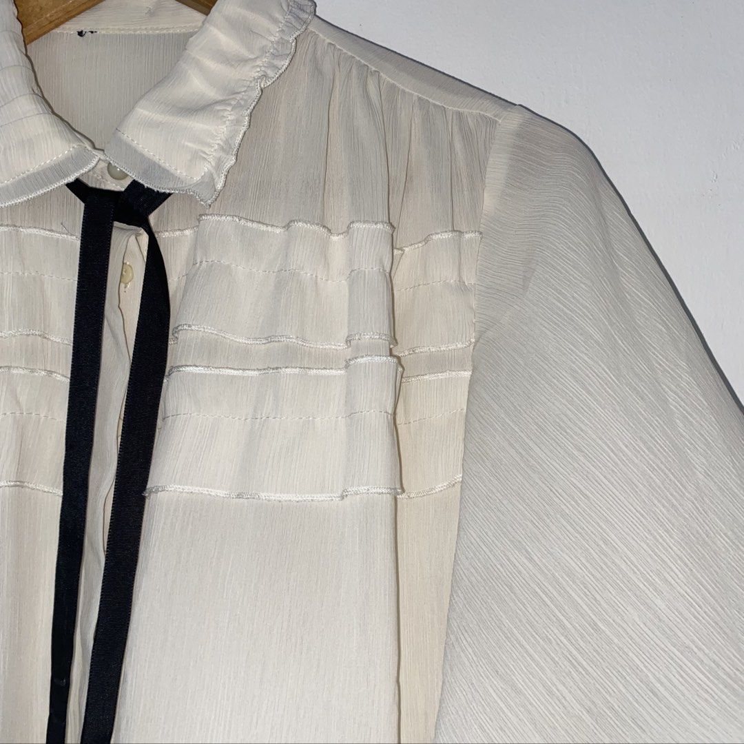 ZARA bow tie top (tags cut) (Category: Blouses) located in San Jose del Monte. Submitted by mamiracky (Listing ID 1469854294, Image 2). Description: .