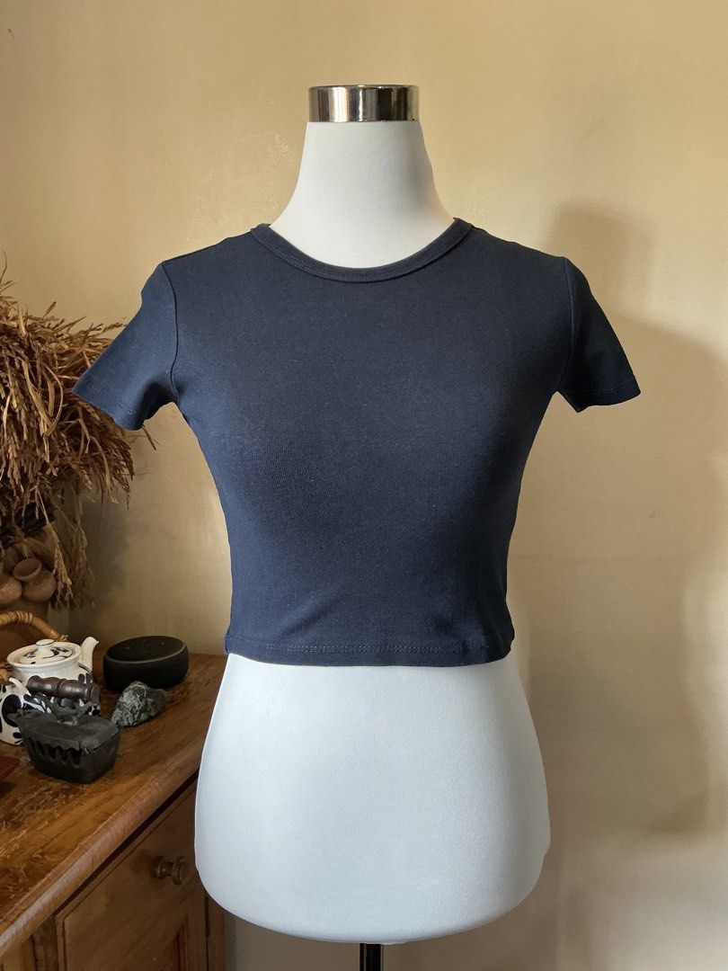ZARA Dark Grey Short sleeve Crop Top (Category: Others Tops) located in Quezon City. Submitted by shopabilitymnl (Listing ID 1469809895, Image 1). Description: Size: XS-S Mannequin’s size - Bust: 36-37 inches - Length: 23 Inches .