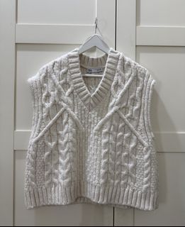 (Category: ) located in . Submitted by miasue (Listing ID 1469773558, Image 1). Description: .