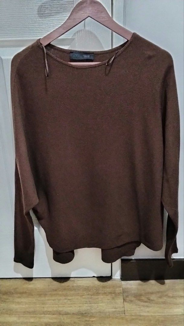 Zara longsleeves shirt (Category: Longsleeves) located in Manila. Submitted by mcl014. (Listing ID 1469912499, Image 1). Description: .