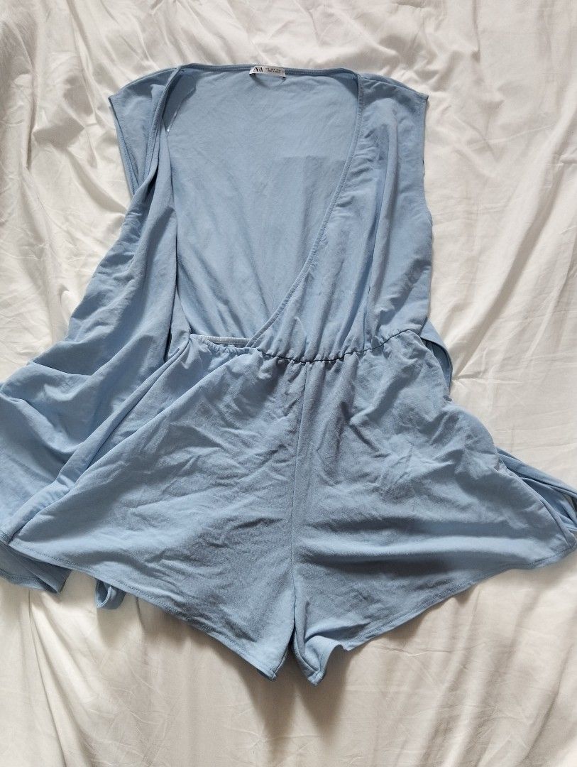 ZARA Powder Blue Wrap Jumpsuit (Category: Jumpsuits) located in La Trinidad. Submitted by elle_by_sela (Listing ID 1469900102, Image 2). Description: Location : Baguio City, Philippines 2600 Payment First | MOD : Gcash Shipment via J&T 🚞 SIZE : Small-Medium.