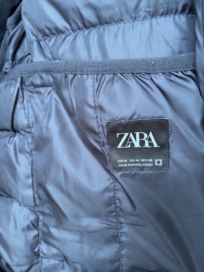Zara puffer jacket (Category: Coats, Jackets and Outerwear) located in Manila. Submitted by chiiisells_ (Listing ID 1469794060, Image 2). Description: .