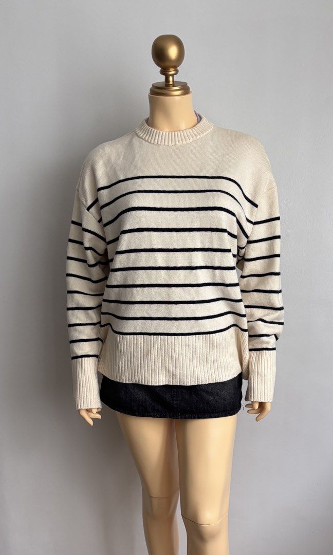 Zara striped knit sweater (Category: Coats, Jackets and Outerwear) located in Quezon City. Submitted by swift_kenjie (Listing ID 1469893959, Image 2). Description: Pa oversized sya up to large .