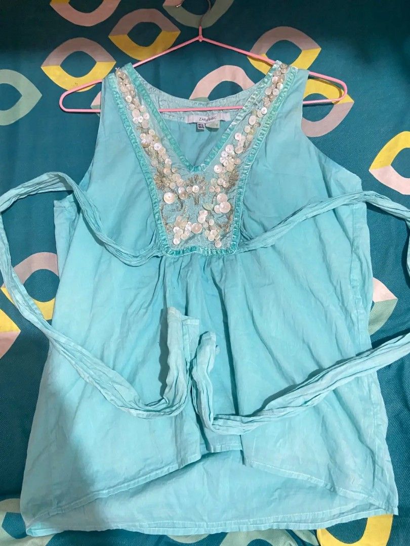 ZARA TEAL Y2K SEQUENCE BEADED TOP (Category: Blouses) located in Masbate. Submitted by gurly_trifth26 (Listing ID 1469840755, Image 2). Description: GOOD AS NEW🌺 SIZE: EXTRA SMALL TO MEDIUM 🌺 PRICE:249 LOCK 259🌺 MOP:GCASH🌺 MOD:J&T🌺.