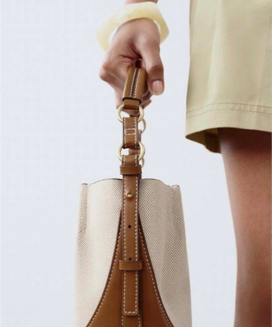 Zara Topstitched Canvas Bucket Bag (Category: Shoulder Bags) located in Makati City. Submitted by aedawn (Listing ID 1469764442, Image 2). Description: Rfs: decluttering!! see last pic for inclusions (photo not mine).