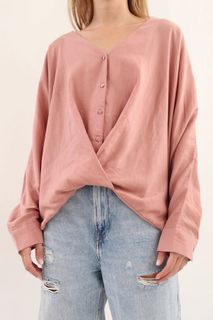 (Category: ) located in . Submitted by lilfullcloset (Listing ID 1469789140, Image 1). Description: .