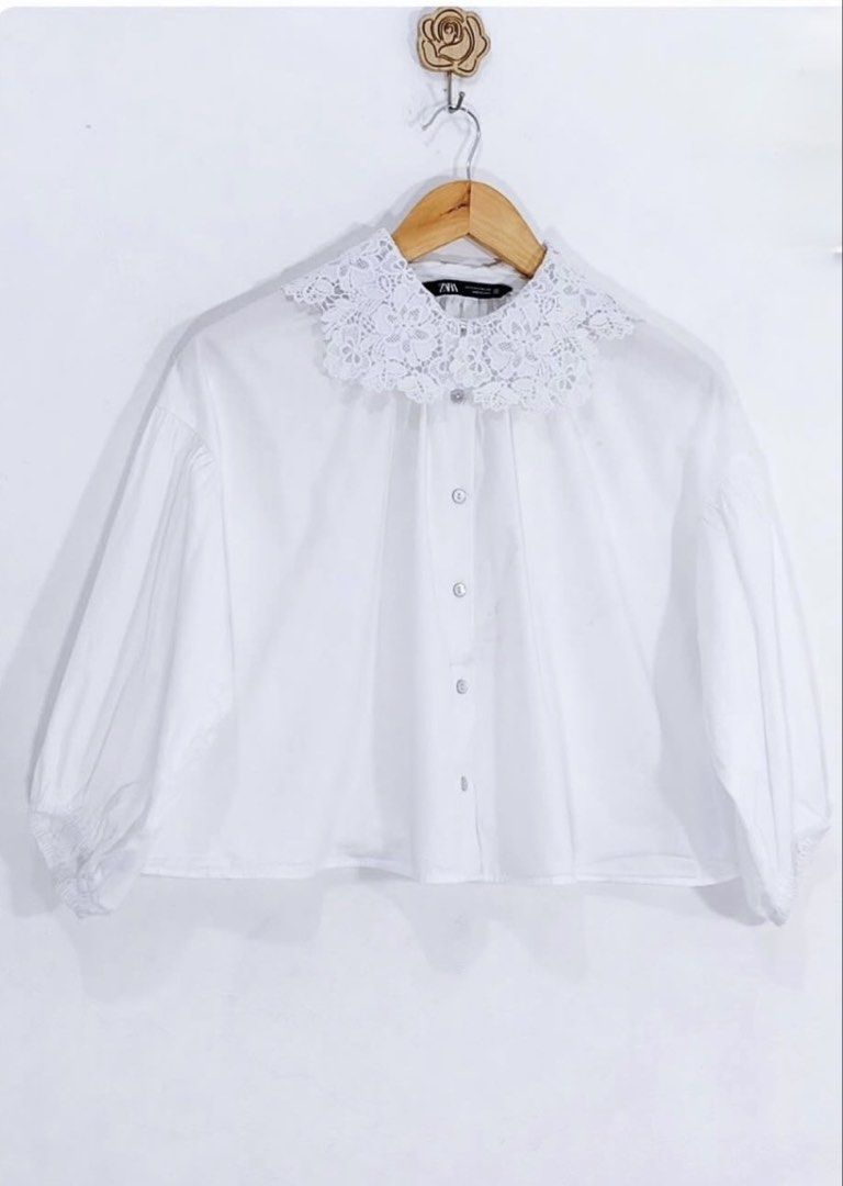 Zara White Collar Blouse (Category: Blouses) located in Quezon City. Submitted by annela_ (Listing ID 1469873632, Image 1). Description: XS on tag but can fit XS to M .
