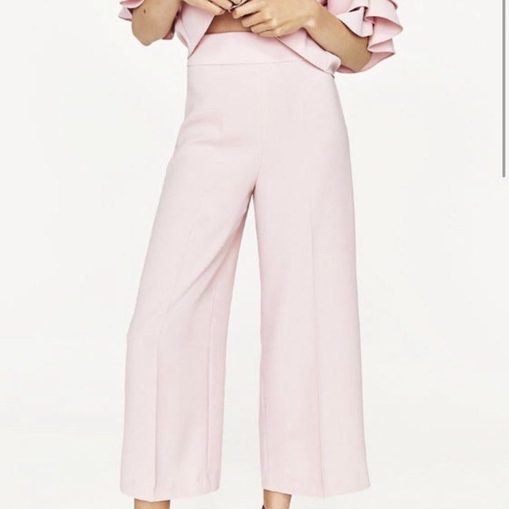 ZARA wide culottes (Category: Other Bottoms) located in San Jose del Monte. Submitted by mamiracky (Listing ID 1469871958, Image 1). Description: .