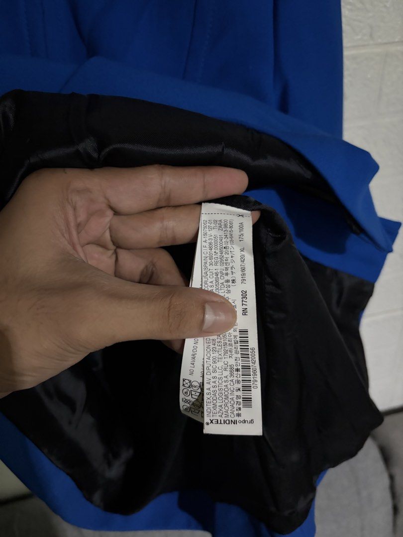 zara women zip up (Category: Others Tops) located in Santa Rosa. Submitted by jeremydeas56388 (Listing ID 1469849132, Image 3). Description: size xl no issue .