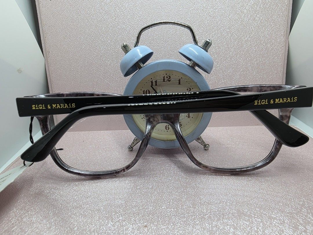 zigi&Marais cats eye (Category: Sunglasses & Eyewear) located in La Trinidad. Submitted by zasha28 (Listing ID 1469929023, Image 2). Description: new demo lens replaceable clear lens optical grade frame.