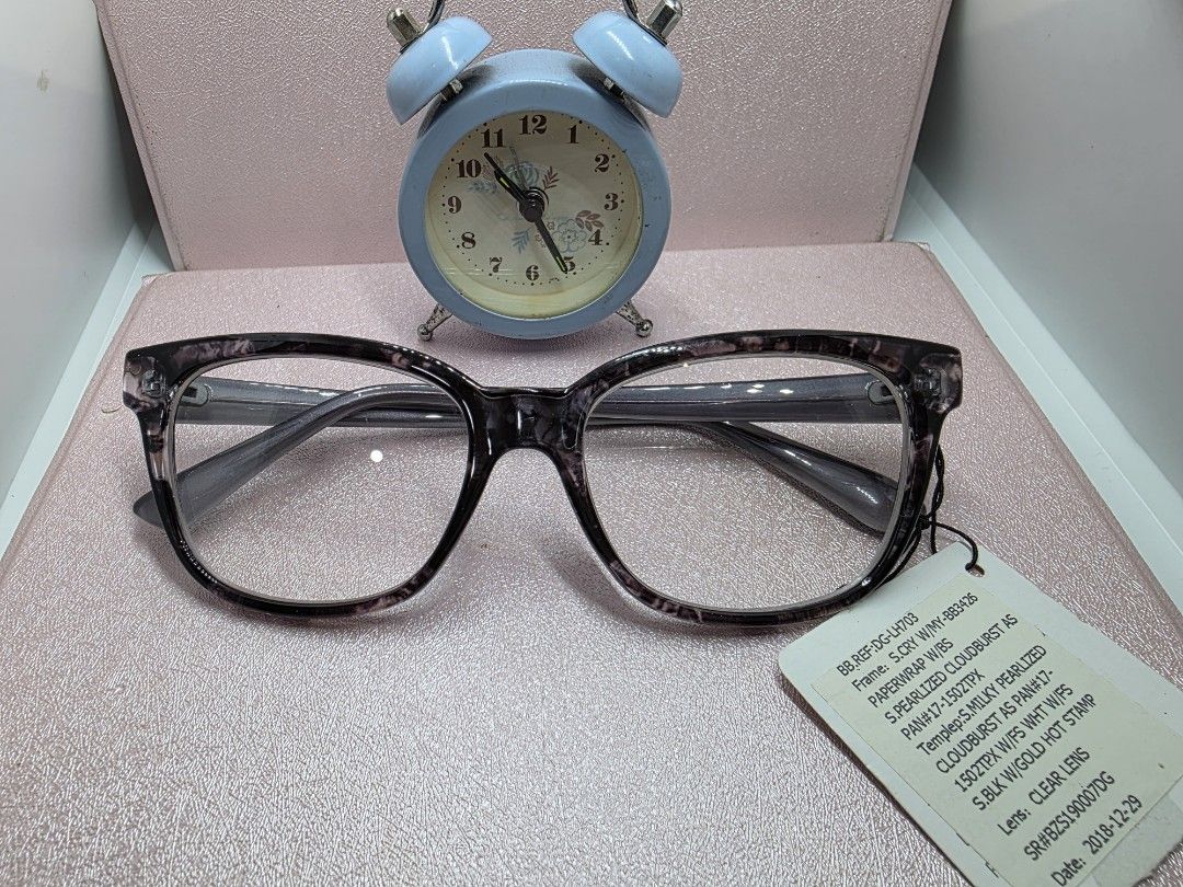 zigi&Marais cats eye (Category: Sunglasses & Eyewear) located in La Trinidad. Submitted by zasha28 (Listing ID 1469929023, Image 3). Description: new demo lens replaceable clear lens optical grade frame.