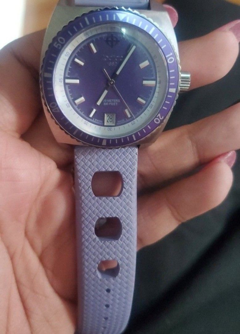 Zodiac sea dragon original (Category: Luxury Watches) located in Bulacan. Submitted by haze0108 (Listing ID 1469859991, Image 2). Description: Brand: Zodiac Model Line: Sea Dragon Origin: Swiss Made Water Resistance: 100 meters o-piece textured strap (purple/lavender shown) Movement Type: Swiss quartz (commonly utilizing a Ronda quartz movement such as the Ronda 715) [1, 2, 3, 4].