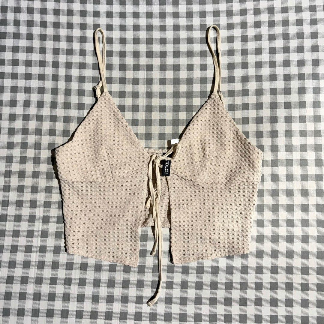 100 ALL ITEMS (Category: Sleeveless) located in Cabanatuan. Submitted by kyliedoscoped (Listing ID 1469969421, Image 3). Description: .