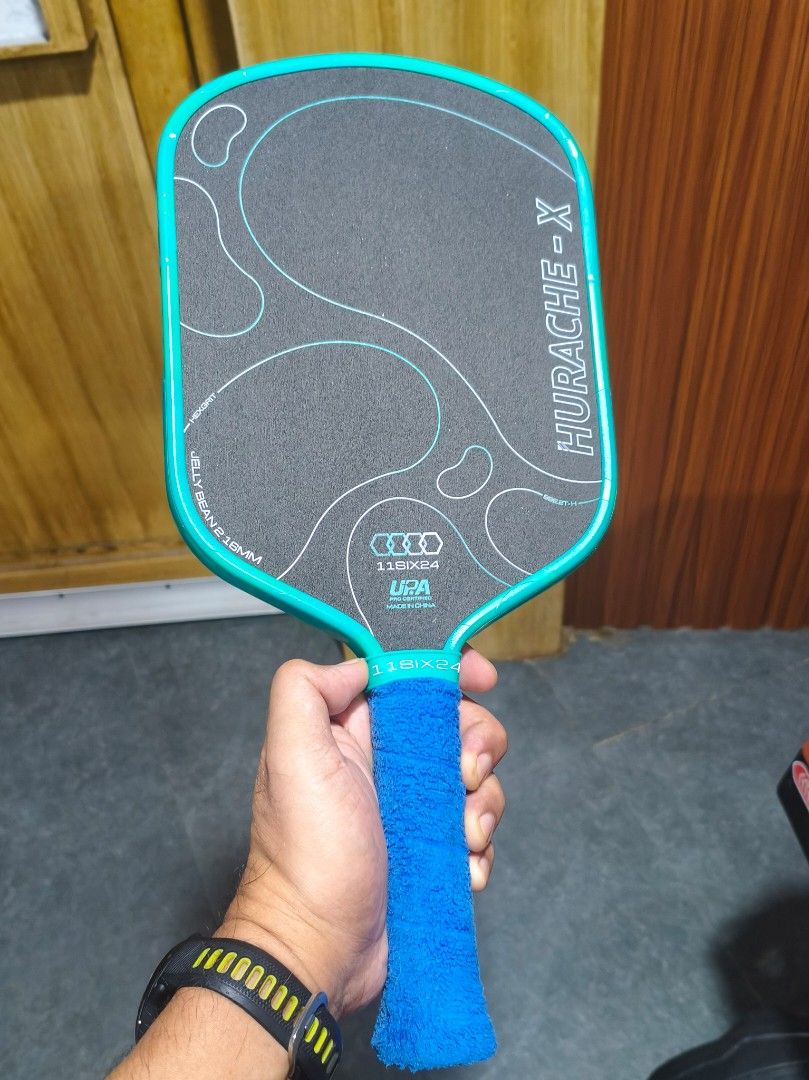 11SIX24 Jelly Bean 2 Hurache-X (Category: Racket and Ball Sports) located in Taytay. Submitted by reylac (Listing ID 1468503455, Image 2). Description: ♦️11SIX24 Jelly Bean 2 Hurache-X ♦️Legit/Authentic 11SIX24 paddle ♦️Bought Oct. 18, 2026 from Pickledeals (with Official receipt) ♦️NFC scannable for authenticity✅ ♦️Very, very slightly used only ♦️100% good condition, no scratches, with PPF edge protector installed ♦️Pristine paddle face, looks n