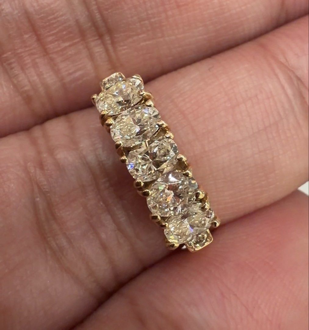 14K Yellow Gold Oval Diamond Vintage Ring (Category: Rings) located in Las Pinas. Submitted by houseofgems0 (Listing ID 1470090680, Image 3). Description: 14K Yellow Gold Oval Diamond Vintage Ring Details: - 14K Yellow Gold | 2.8 grams - Size: 6 - 2 round and 5 oval-cut natural diamonds - Total Carat Weight: 1ct - PRICE: ₱58,000 💎 All items are 100% AUTHENTIC/PAWNABLE. 💎 LAYAWAY AVAILABLE 4 months no interest. Send us a message to inquire..