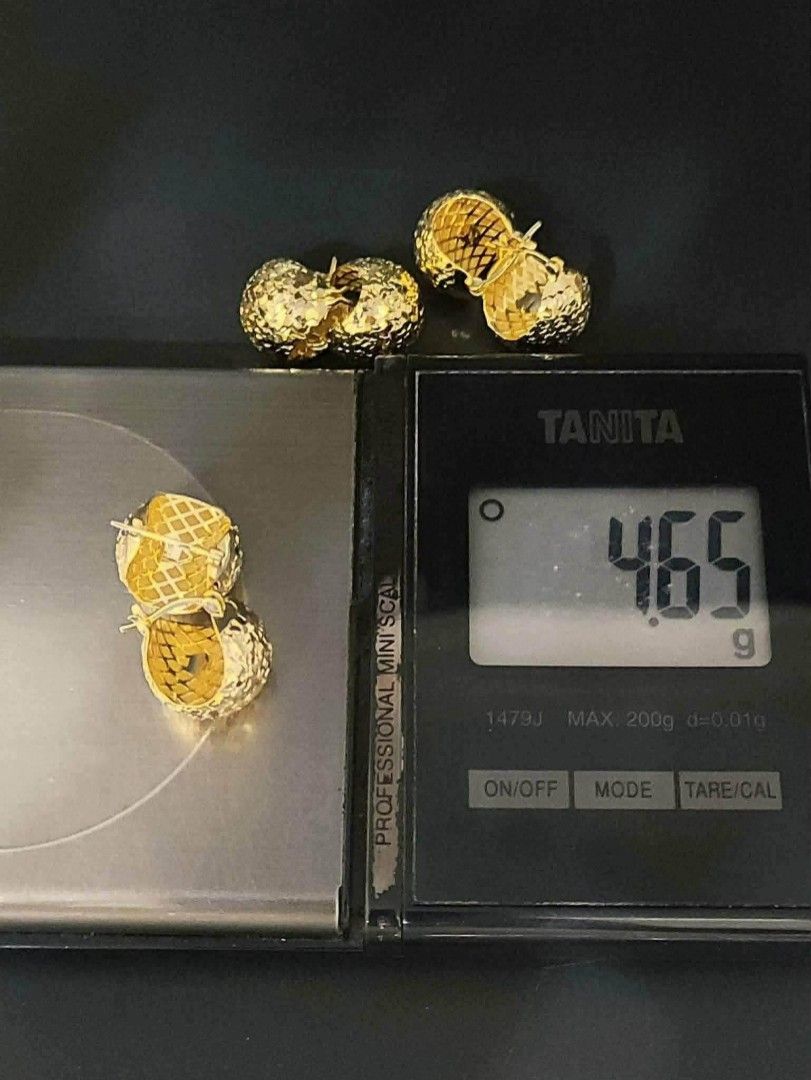 18k Hk gold dome earrings (Category: Earrings) located in Manila. Submitted by bhelgoldseller2ndaccount (Listing ID 1470087052, Image 3). Description: New!!✨New!!✨New!! Authentic 18k Hk Golds 💯pawnable/naisasanla 💯with high appraisal rate 💯good investment 💯Direct supplier price 👉OPEN for resellers 🌺please take time to evaluate their actual sizes and grams 👉Best panggift for all occasions ✅ Sold per grams not per piece Kya lowest price ✅Wit