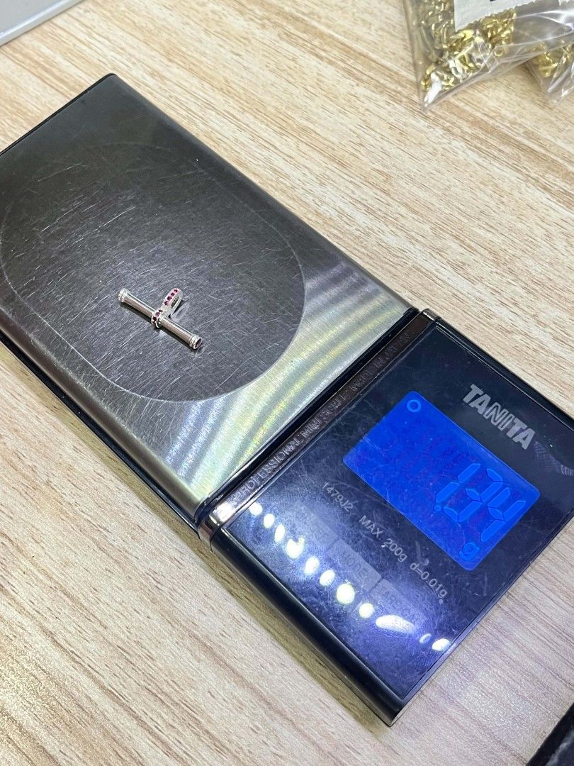 18k Saudi gold T bar pendant (Category: Necklaces) located in Manila. Submitted by bhelgoldseller2ndaccount (Listing ID 1469950683, Image 2). Description: New!!✨New!!✨New!! Authentic 18k Saudi Golds 💯pawnable/naisasanla 💯with high appraisal rate 💯good investment 💯Direct supplier price 👉OPEN for resellers 🌺please take time to evaluate their actual sizes and grams 👉Best panggift for all occasions ✅ Sold per grams not per piece Kya lowest pri
