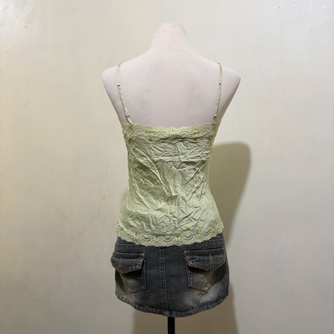 2000s smart set beaded cami top | y2k vintage (Category: Sleeveless) located in Subic. Submitted by shes2pid_ (Listing ID 1470033420, Image 2). Description: 2000s smart set beaded cami top | y2k vintage ~ small ~ body hugging!.