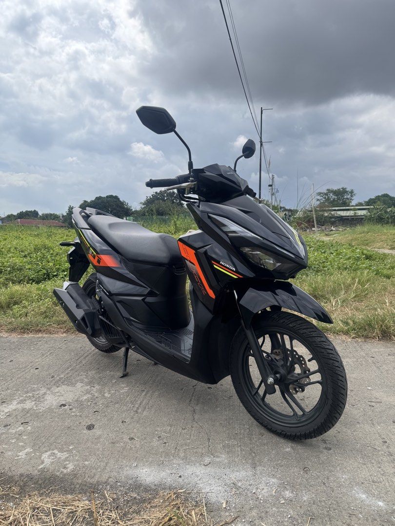 2026 Honda Click V4 (Category: Motorbikes for Sale) located in Las Pinas. Submitted by attuazon (Listing ID 1470081810, Image 2). Description: FOR SALE Honda Click V4 2026 Model -3 Months old -1,500+ ODO -Obsidian black metallic -Complete legal papers with LTO Plate -Registered until January 2030 -2Keys with Manual -Newly changed oil Upgrades: -Tire hugger -Coolant cover -Plate holder 75,500 NEGOTIABLE 📍Imus or Bacoor, Cavite.
