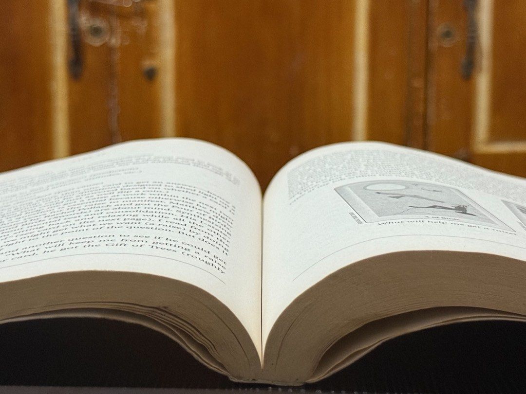21 WAYS TO READ A TAROT CARD (Category: Religion Books) located in Calapan. Submitted by shop_storeal (Listing ID 1469983012, Image 3). Description: 21 WAYS TO READ A TAROT CARD 📚 Genre: Divination / Tarot / Spirituality / Self-Help • Condition: Pre-loved / Acceptable condition. - Complete pages with clean, readable text throughout (no missing or torn pages). - IMPORTANT NOTE: Has a noticeable water stain at the bottom corner/margin of the early