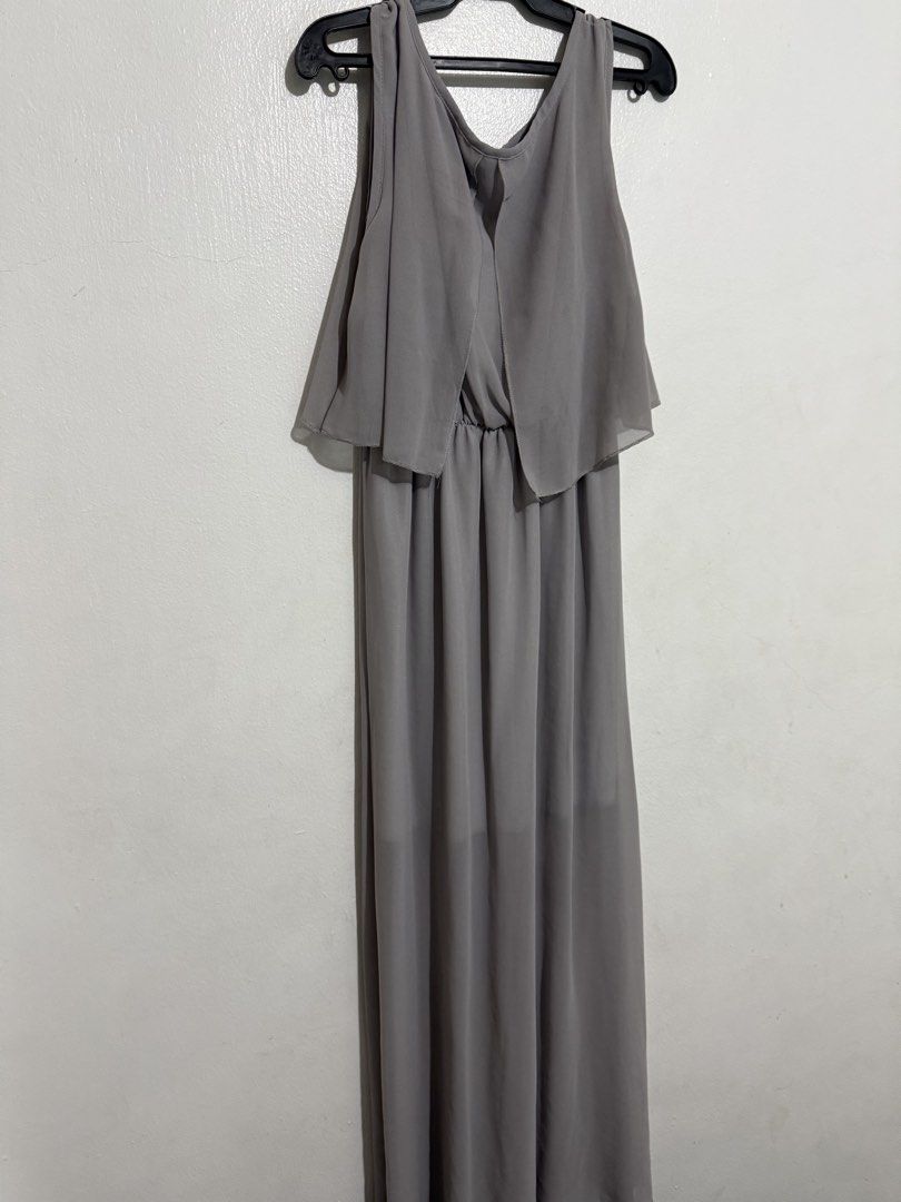 2 Flowy Formal Dresses | Size M | Elegant & Timeless 🤎🩶 (Category: Dresses) located in Quezon City. Submitted by quietfind (Listing ID 1470056467, Image 2). Description: Midi Dress Bundle Grey and Brown Sleeveless Tie Waist - Set of 2 sleeveless midi dresses - Lightweight fabric, ideal for warm weather and casual events - Clean condition, carefully hang-stored Selling these 2 beautiful dresses as a bundle! ✨ Dress 1: Gray Layered Maxi Dress * E