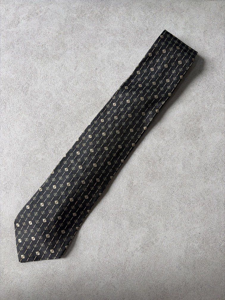 2nd Gear Necktie (Category: Ties) located in Pasig City. Submitted by chamoisee (Listing ID 1469960226, Image 1). Description: .