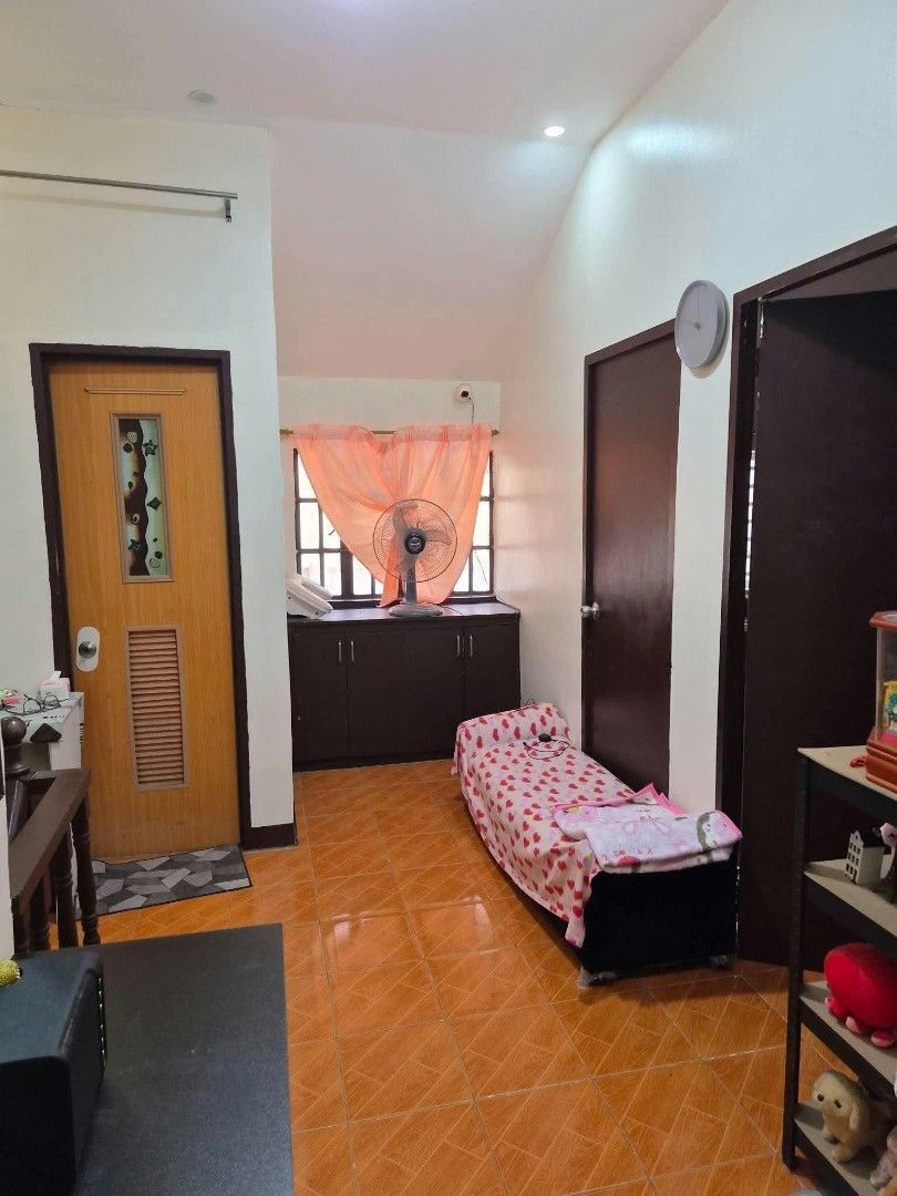 2-Storey House with Garage and Balcony (Category: House & Lot) located in Marilao. Submitted by jacklyn2019 (Listing ID 1470038811, Image 3). Description: RUSH FOR SALE HOUSE AND LOT LOCATED AT MARILAO GRAND VILLAS LOMA DE GATO MARILAO BULACAN 81SQM TOTAL LOT AREA ✅2 STOREY HOUSE ✅2 COMFORT ROOMS ✅3 BEDROOMS ✅WITH BALCONY ✅WITH CAR PARK ✅WITH SPACE FOR LAUNDRY AREA ✅WITH KITCHEN CABINETS ✅FULLY FURNISH NOTE: EXCLUDED ❎massage chair ❎sofa set ❎tv 