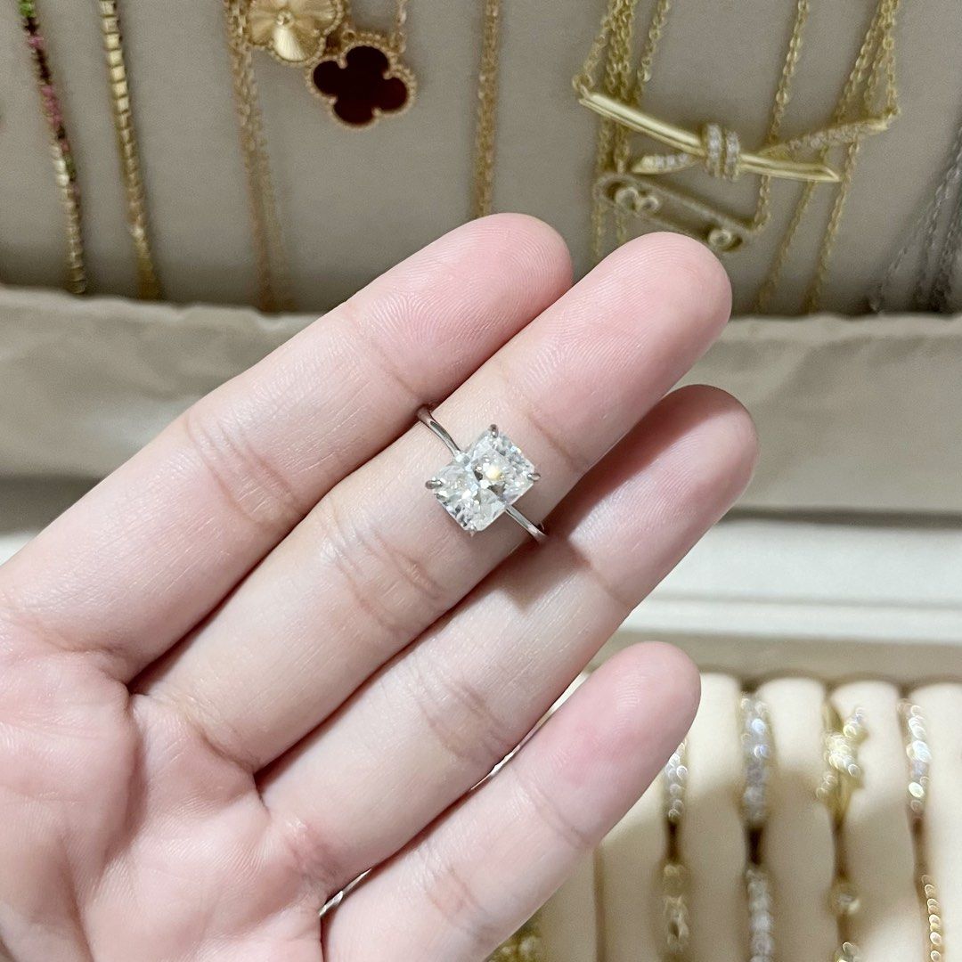 3CT RADIANT CUT MOISSANITE S925 RING (Category: Rings) located in Talavera. Submitted by curatedbykhy (Listing ID 1470098837, Image 1). Description: adjustable size s925 material (with markings) with certificate.