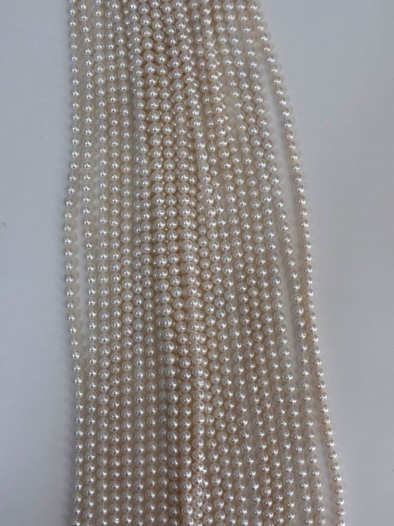 4-5mm round fresh water pearl (Category: Necklaces) located in Malabon City. Submitted by aishahgirlshop (Listing ID 1470139289, Image 1). Description: 💯 Authentic fresh water pearl 4-5mm Round 17" long free clasp with extender quality pearl price per strand Via Gcash only best deal 2500.