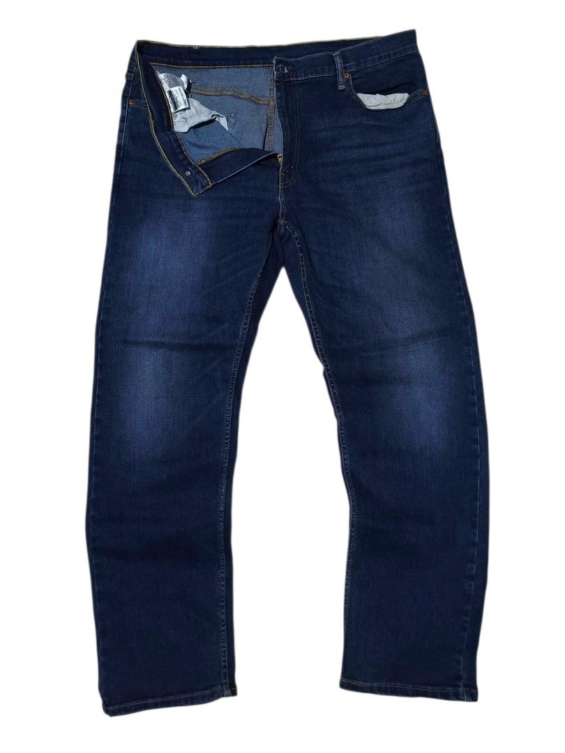 502 LEVIS (Category: Jeans) located in Sibulan. Submitted by pepsicola.24 (Listing ID 1470115264, Image 3). Description: LEVIS 502 CRISPY CONDITION LIKE BRAND-NEW, NO ISSUE. SIZE: 40 Width 32 Length Pm if interested.
