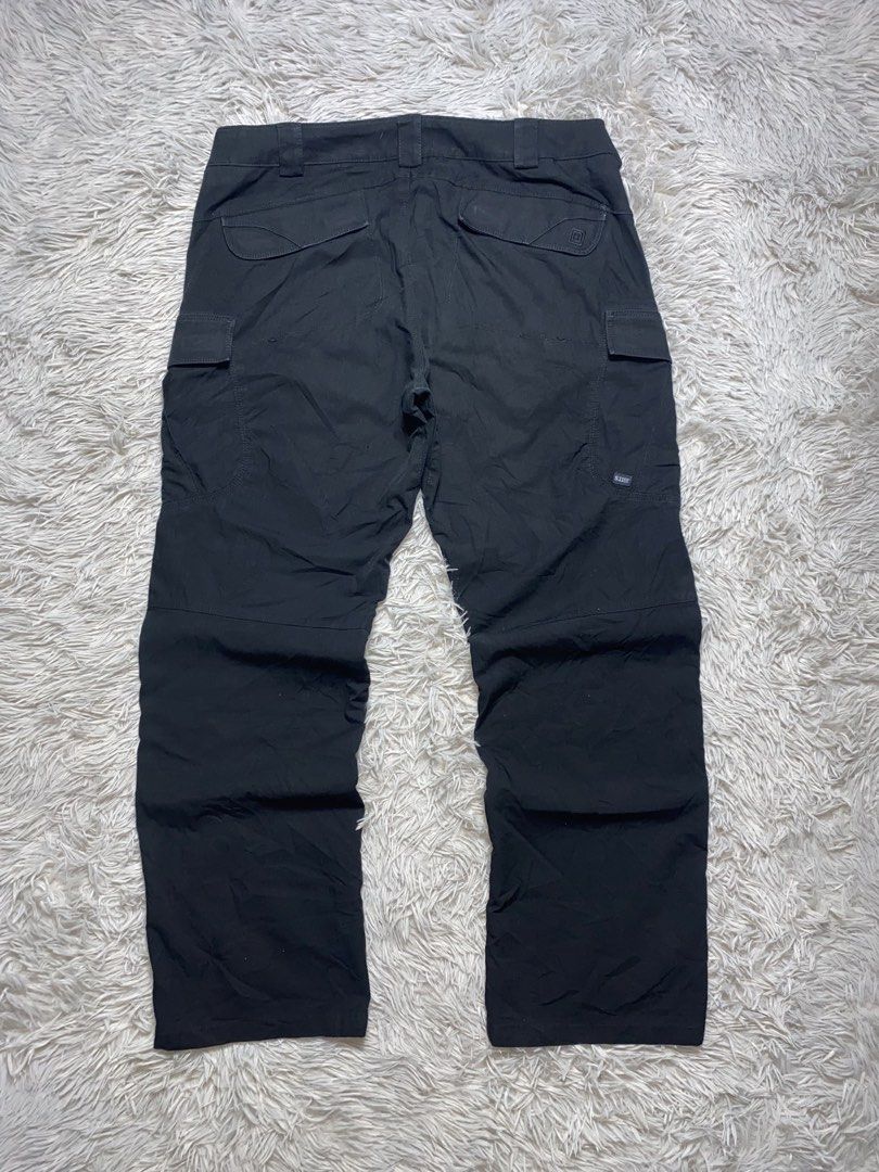5.11 Tactical Men's Stryke Pants (Category: Chinos) located in Sibulan. Submitted by hunt_mafia (Listing ID 1470051515, Image 2). Description: 5.11 Tactical Men’s Stryke Pants Size 33-36 Width 21 Length 39 Hem 9 Excellent condition Free vouch for safe transaction Unli video call with item Price: 1574 Loc: Negros Oriental.