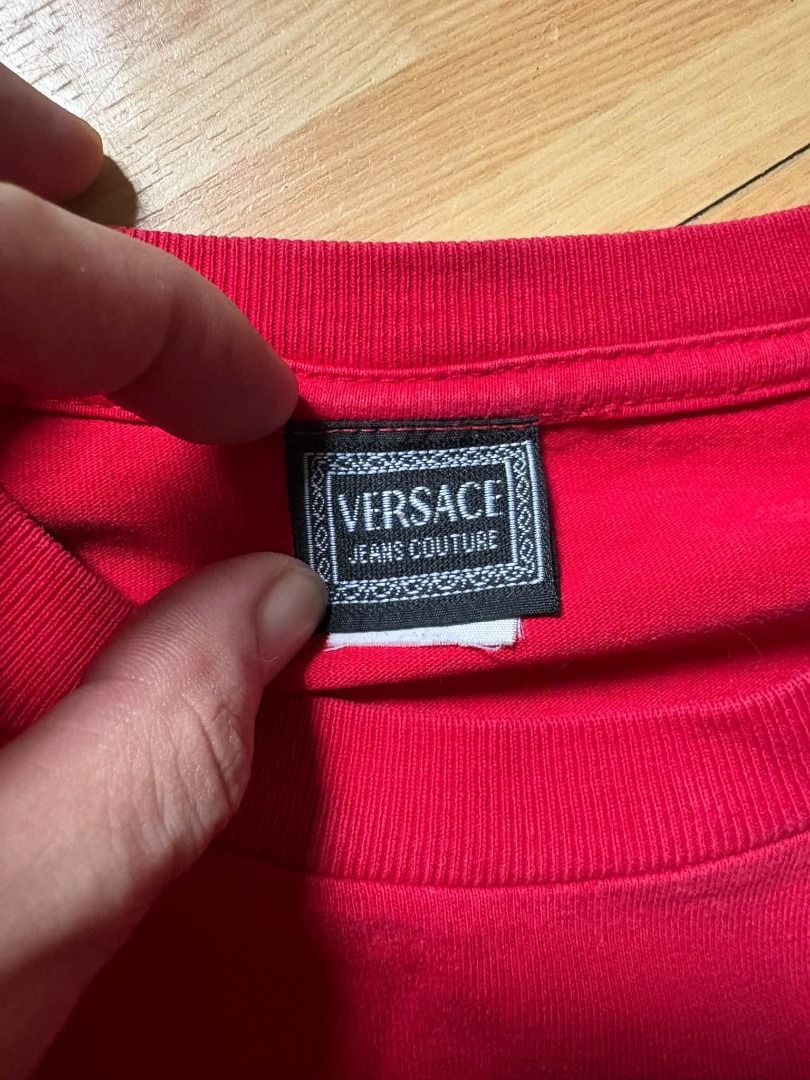 90s versace medusa logo (Category: Tshirts & Polo Shirts ) located in Meycauayan. Submitted by _trip2thrift.bul (Listing ID 1469983914, Image 3). Description: 23x29 flawless single neck.