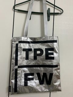 由 mua_gee (刊登 ID 1470113210，圖片 1) 提交，位於 的 (類別：)，說明：。