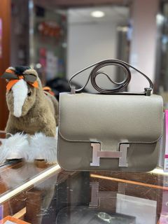 （分類：）位於 。 由 360_Luxury 提交（商品編號 1470009547，圖片 1）。簡介： 。