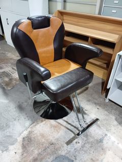 BARBER CHAIR, Furniture & Home Living, Furniture, Chairs on Carousell