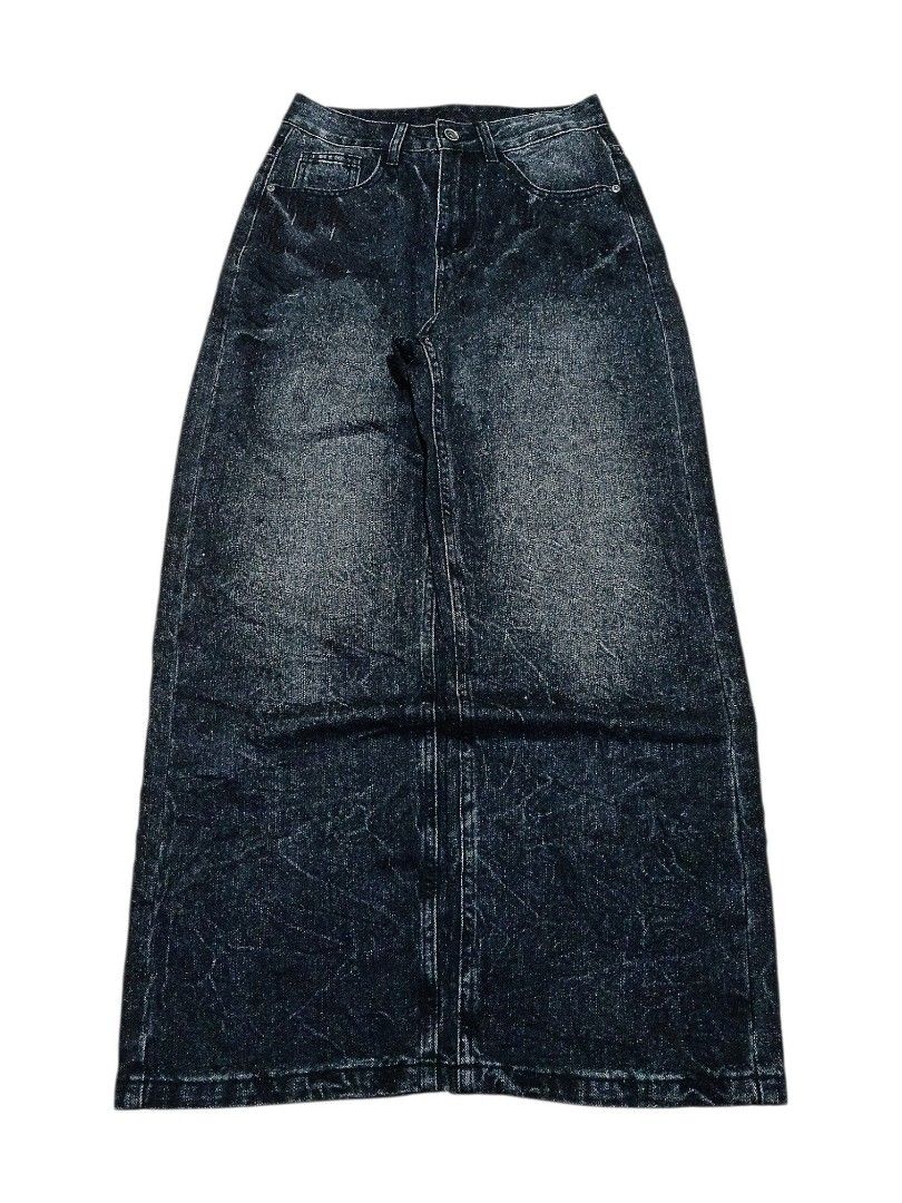 ⚡ BLACK BAGGY PANTS⚡ (Category: Jeans) located in Mendez-Nunez. Submitted by joziahshen09 (Listing ID 1470125597, Image 1). Description: ⚡ BLACK BAGGY PANTS⚡ MINE: 199 ⚡good fittings! ⚡good colorway ⚡no issue ⚡DIMES (inches 0 start) W- 30 L- 40 THIGH- 12.5 HEM- 10.